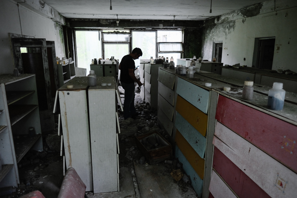 chernobyl testing lab