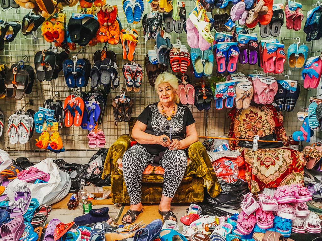 kiev market lady