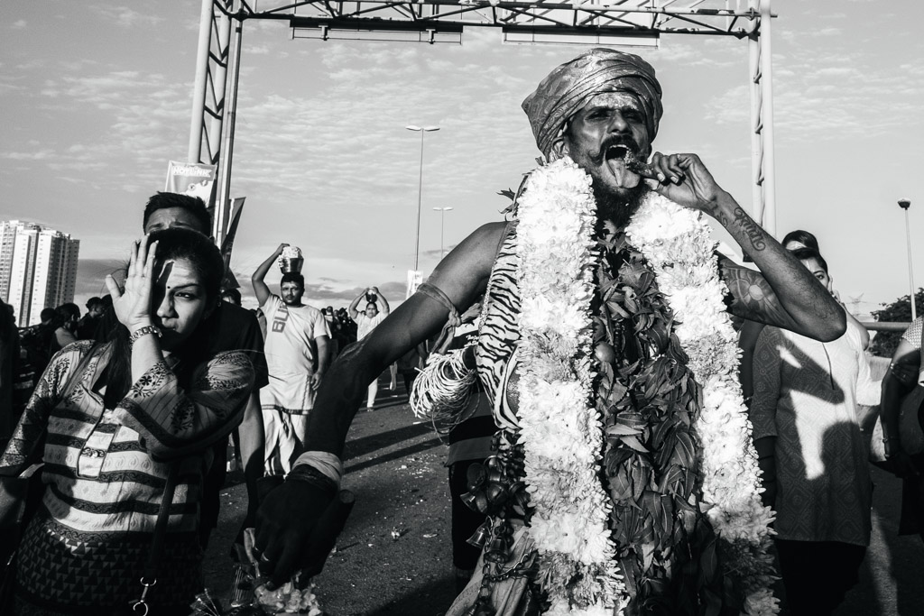 kl train thaipusam