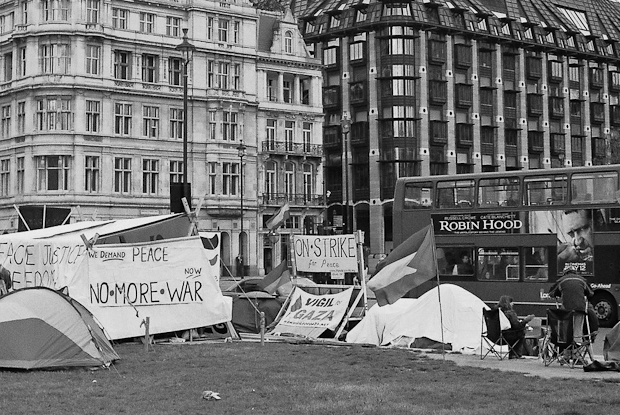 London Protestors, in an article about Paris Syndrome